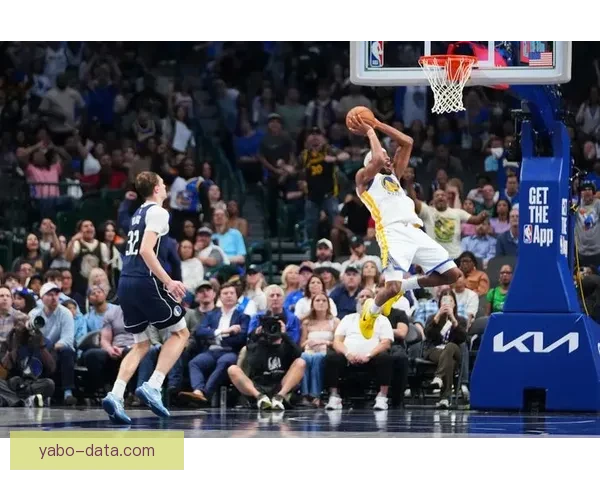 穆迪接受医疗处理双方球员眼含泪水全场沉寂气氛令人动容